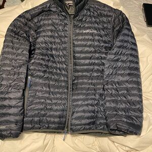 Black Eddie Bauer Down Puffer Jacket